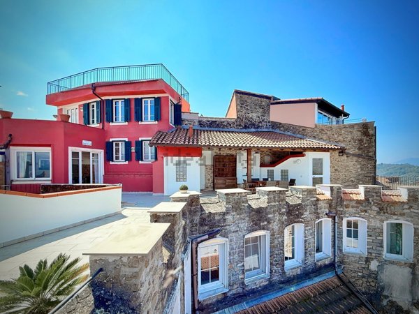 casa indipendente in vendita a Perinaldo