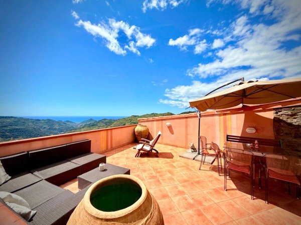 casa indipendente in vendita a Perinaldo