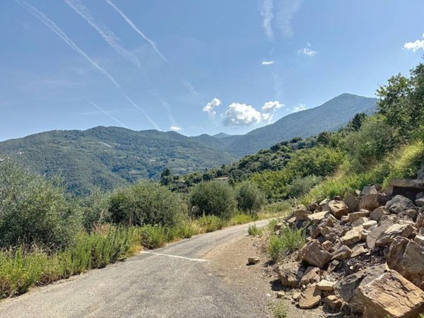 casa indipendente in vendita a Perinaldo