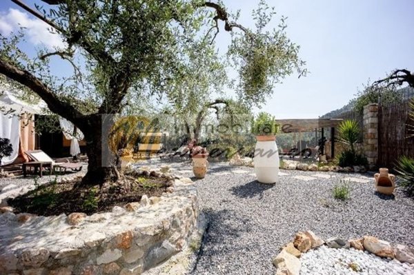 casa indipendente in vendita a Perinaldo