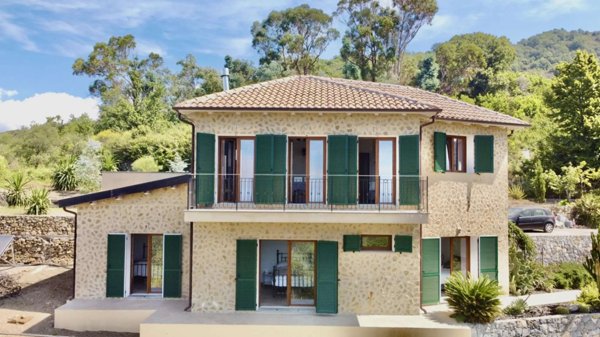 casa indipendente in vendita a Perinaldo