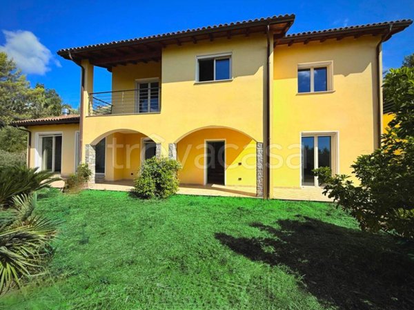 casa indipendente in vendita a Perinaldo