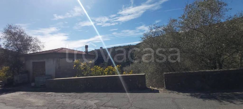 casa indipendente in vendita a Perinaldo