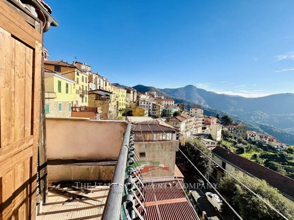 quadrivano in vendita a Perinaldo