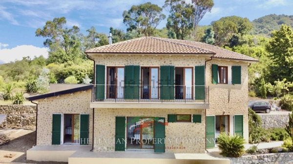 casa indipendente in vendita a Perinaldo