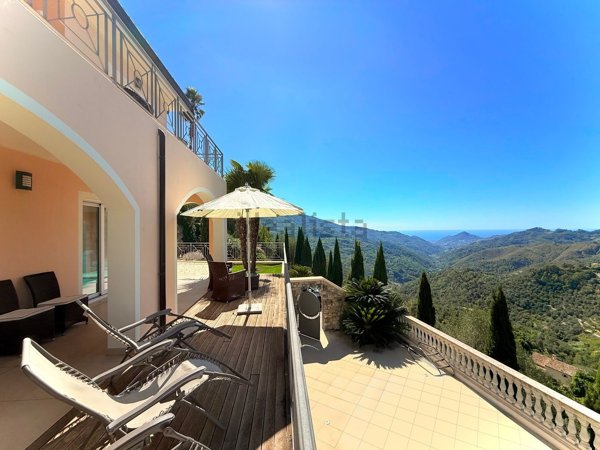 casa indipendente in vendita a Perinaldo