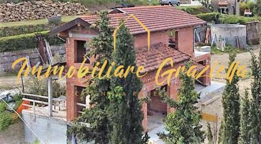 casa indipendente in vendita a Perinaldo