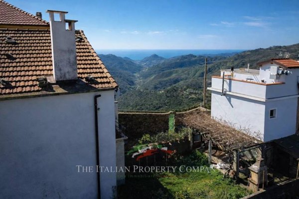 casa indipendente in vendita a Perinaldo