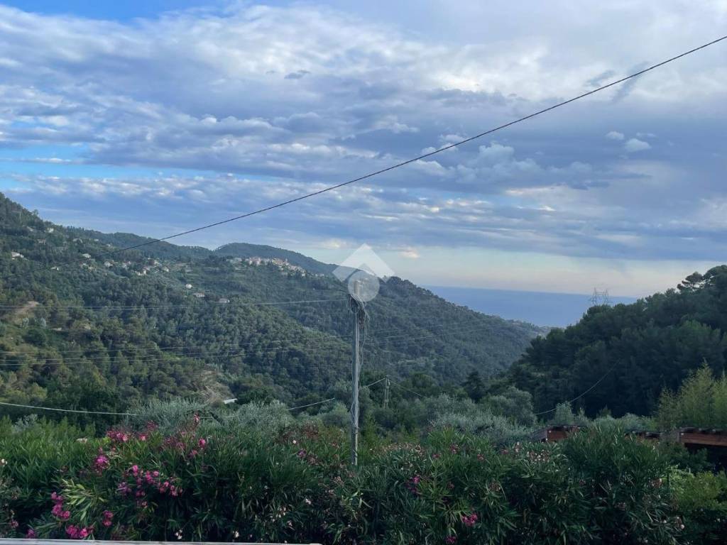 casa indipendente in vendita a Perinaldo