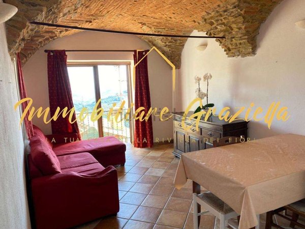 casa indipendente in vendita a Perinaldo