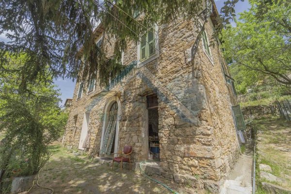 appartamento in vendita a Perinaldo in zona Suseneo