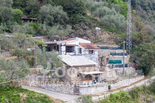 appartamento in vendita a Perinaldo in zona Suseneo