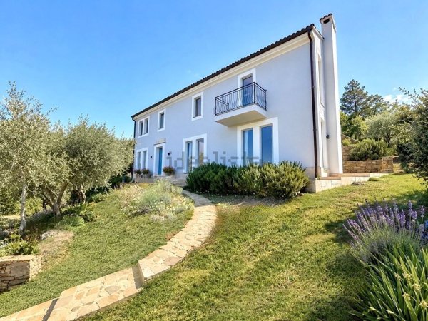 casa indipendente in vendita a Perinaldo in zona Suseneo
