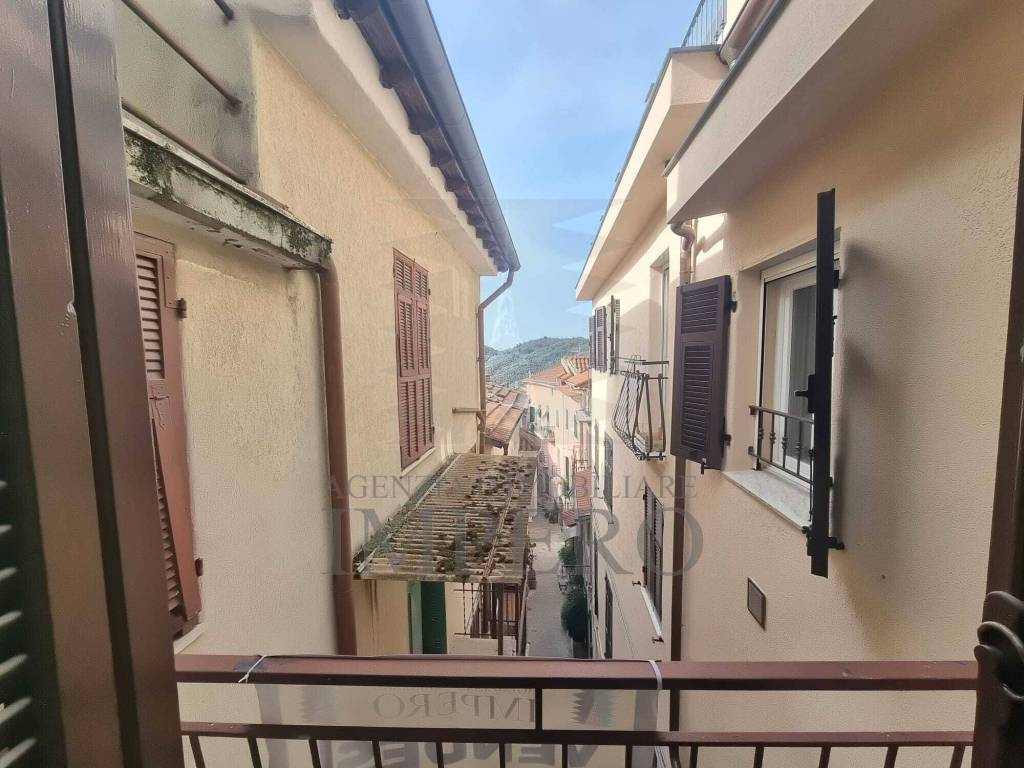 intera palazzina in vendita a Perinaldo