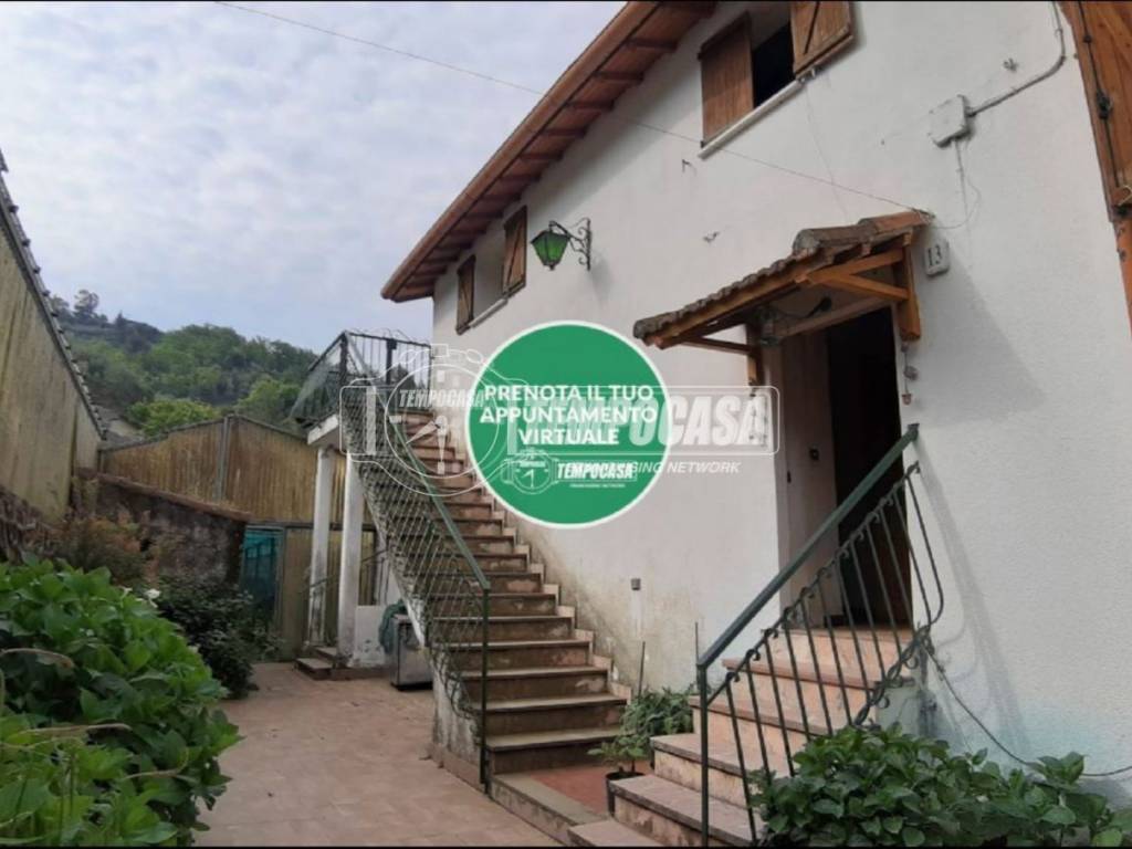 appartamento in vendita a Perinaldo in zona Suseneo