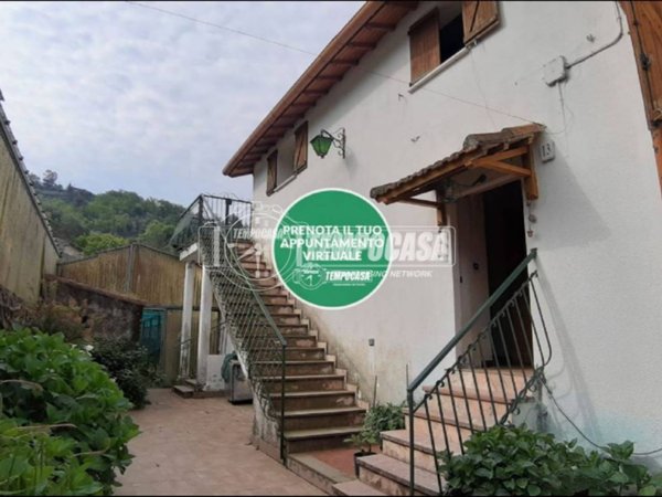 casa indipendente in vendita a Perinaldo in zona Suseneo