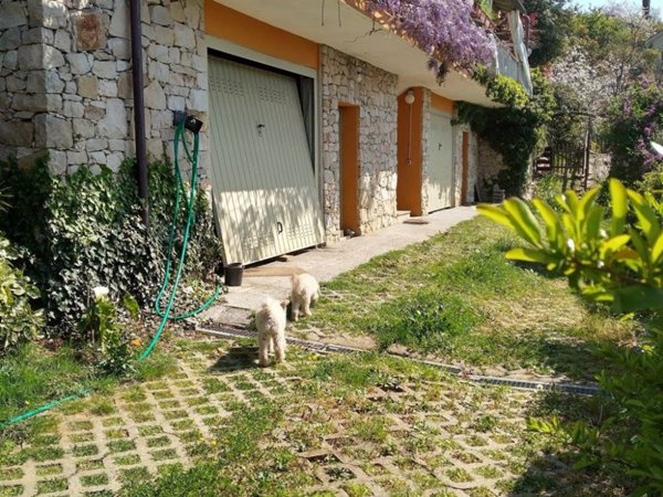 casa indipendente in vendita a Perinaldo