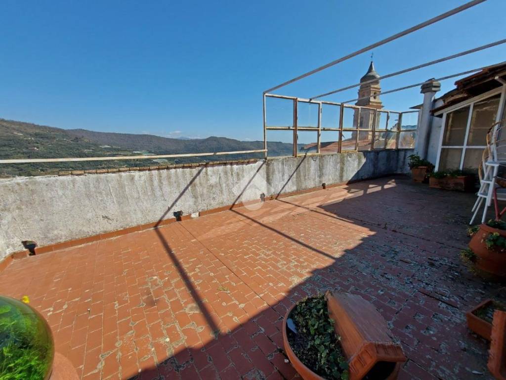 casa indipendente in vendita a Pietrabruna in zona Boscomare