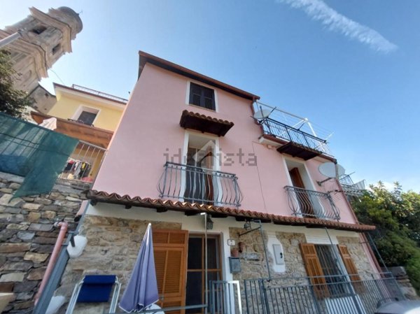 appartamento in vendita a Pietrabruna in zona Boscomare