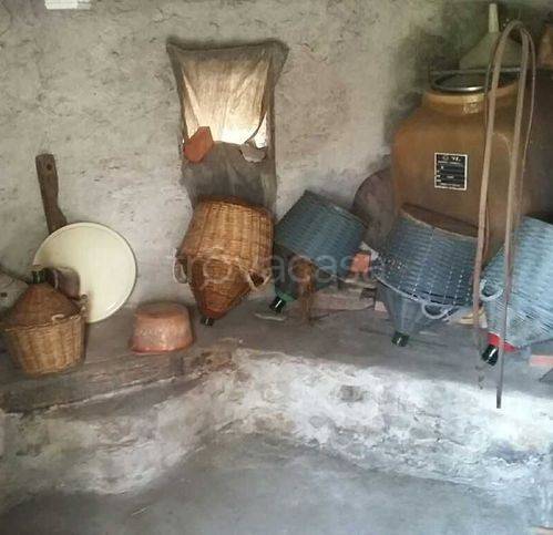 negozio in vendita a Pietrabruna in zona Torre Papone