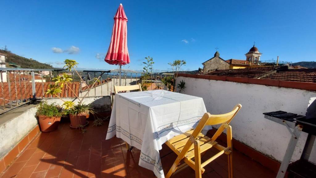 appartamento in vendita a Pietrabruna