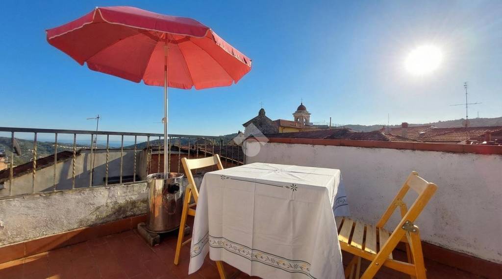 appartamento in vendita a Pietrabruna