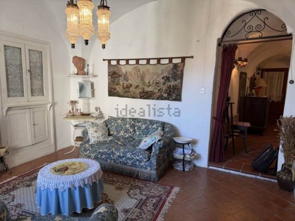 casa indipendente in vendita a Pietrabruna