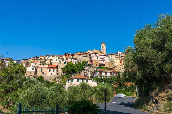 appartamento in vendita a Pietrabruna
