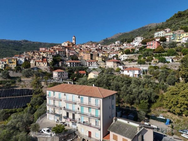 appartamento in vendita a Pietrabruna