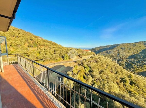 appartamento in vendita a Pietrabruna