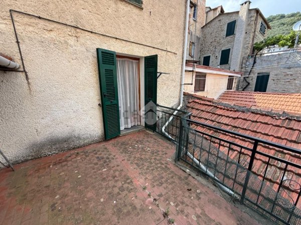 casa indipendente in vendita a Pietrabruna