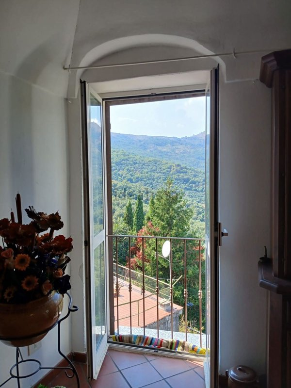 appartamento in vendita a Pietrabruna in zona Boscomare