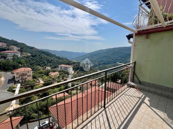 casale in vendita a Pietrabruna