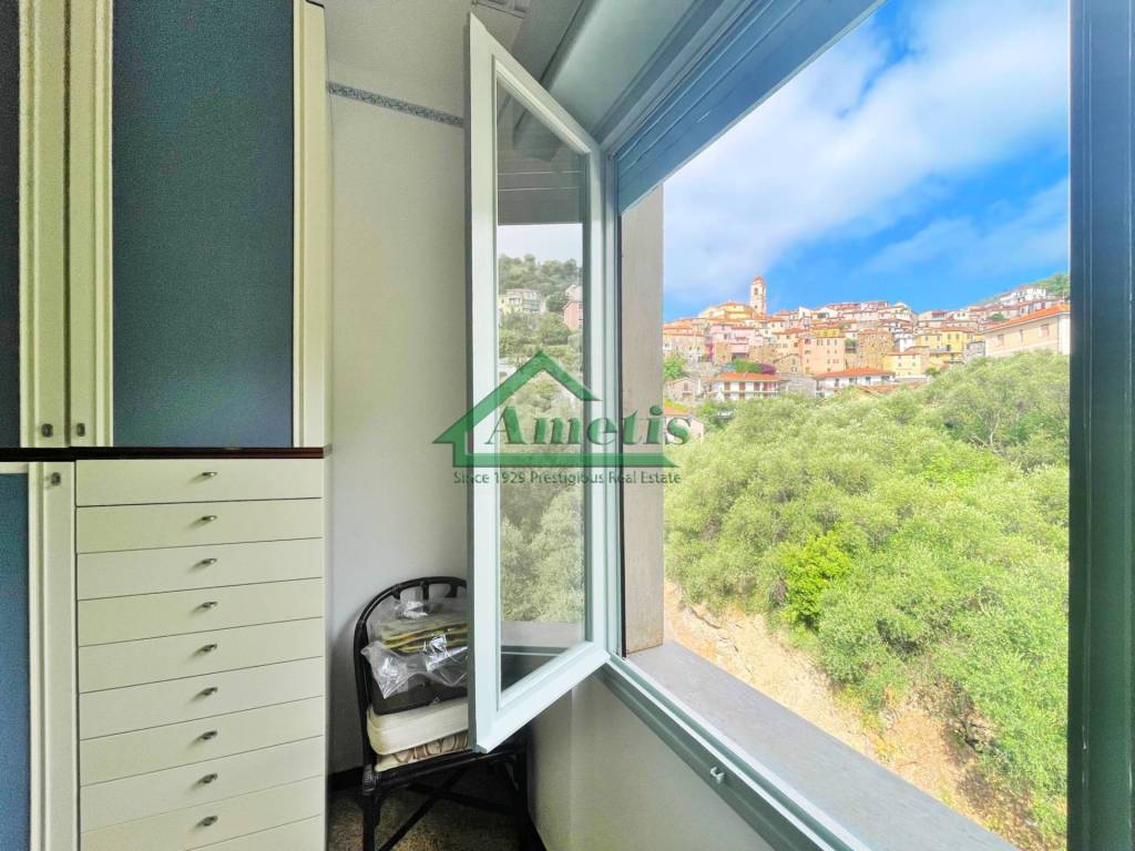 appartamento in vendita a Pietrabruna