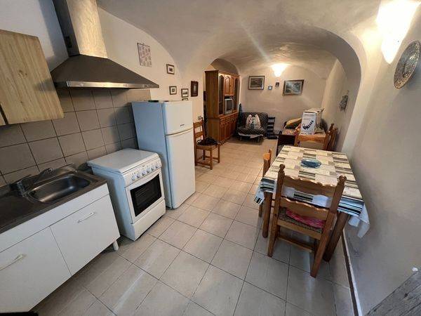 appartamento in vendita a Pietrabruna in zona Boscomare