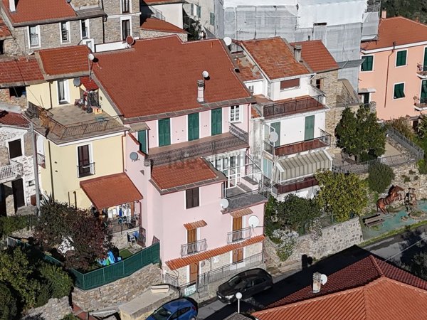 appartamento in vendita a Pietrabruna in zona Boscomare