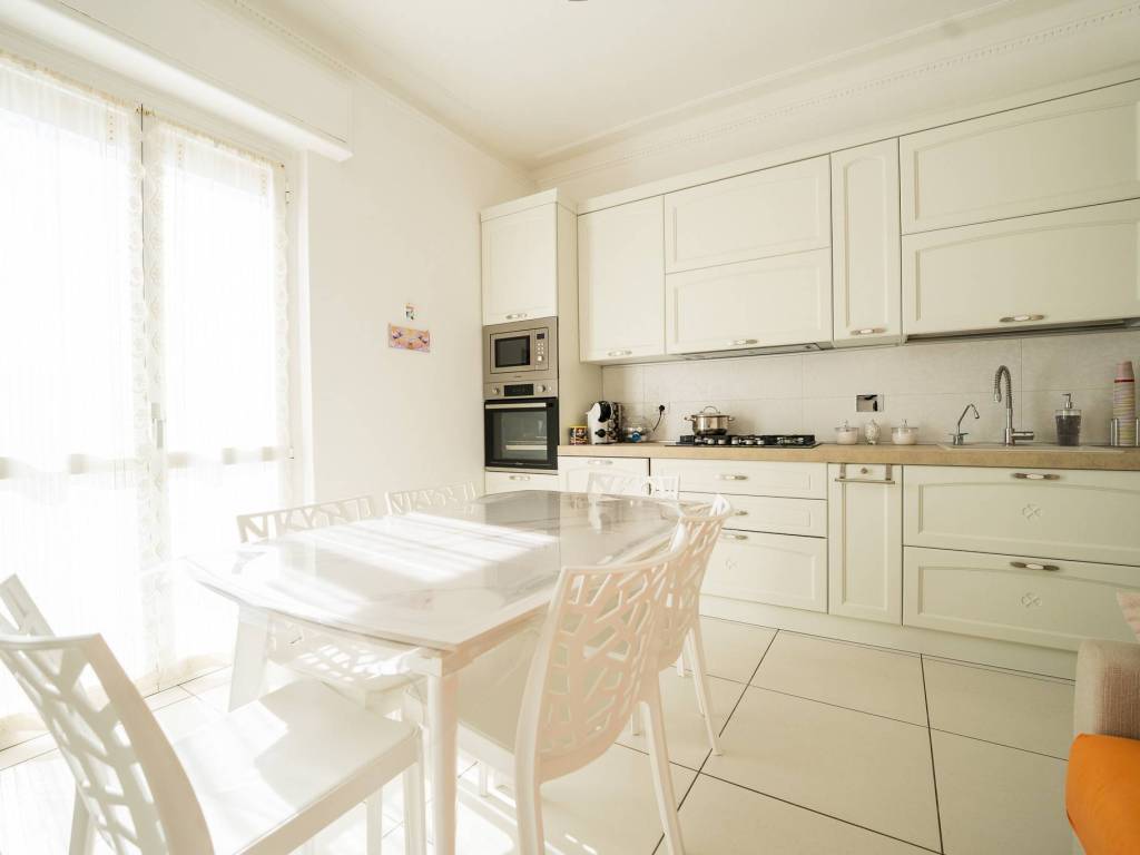 appartamento in vendita a Pietrabruna