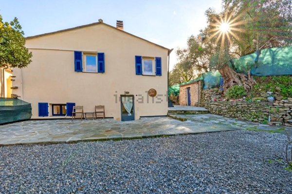 casa indipendente in vendita a Pietrabruna in zona Torre Papone