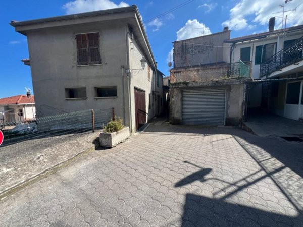 casa indipendente in vendita a Pietrabruna