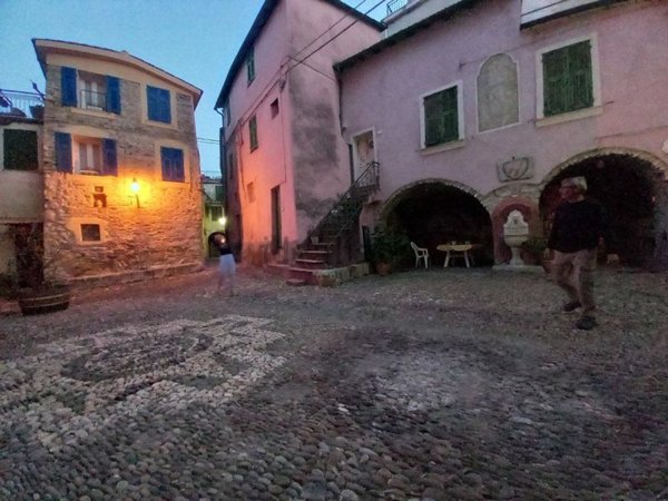 casa indipendente in vendita a Pietrabruna in zona Boscomare
