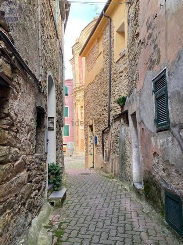 appartamento in vendita a Pietrabruna in zona Boscomare