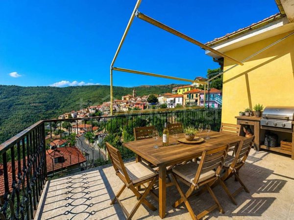 appartamento in vendita a Pietrabruna