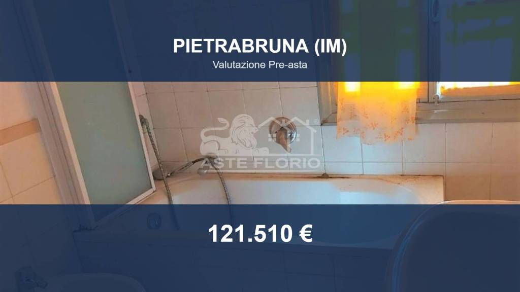 terreno in vendita a Pietrabruna in zona Torre Papone
