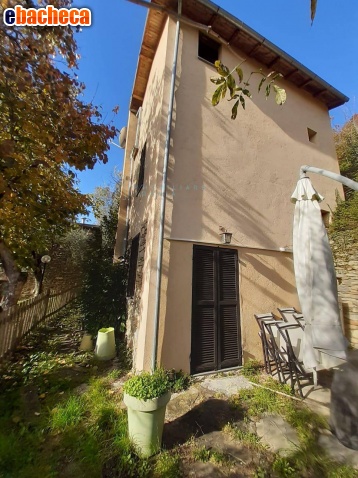 casa indipendente in vendita a Pieve di Teco in zona Acquetico