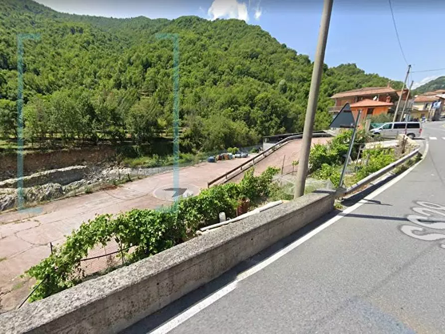 locale commerciale in vendita a Pieve di Teco