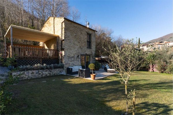 appartamento in vendita a Pieve di Teco in zona Muzio