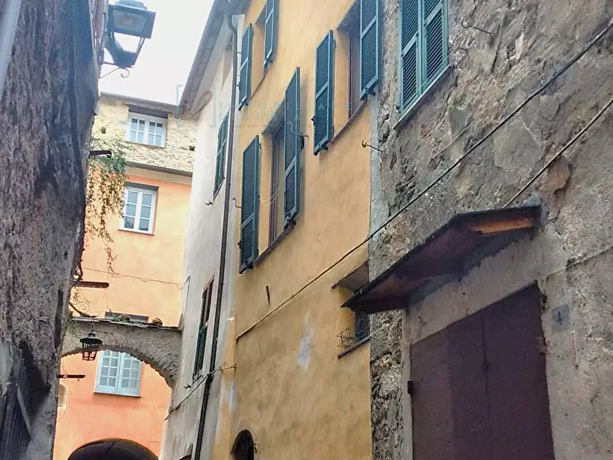 casa indipendente in vendita a Pieve di Teco