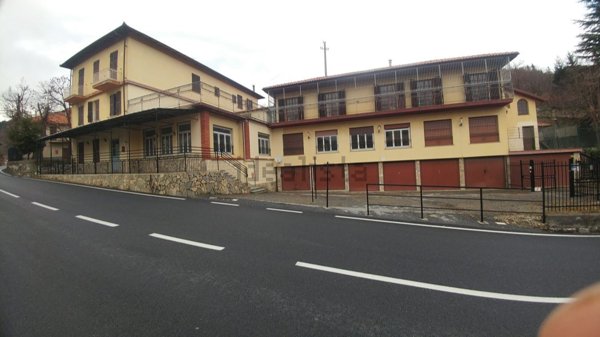 ufficio in vendita a Pieve di Teco