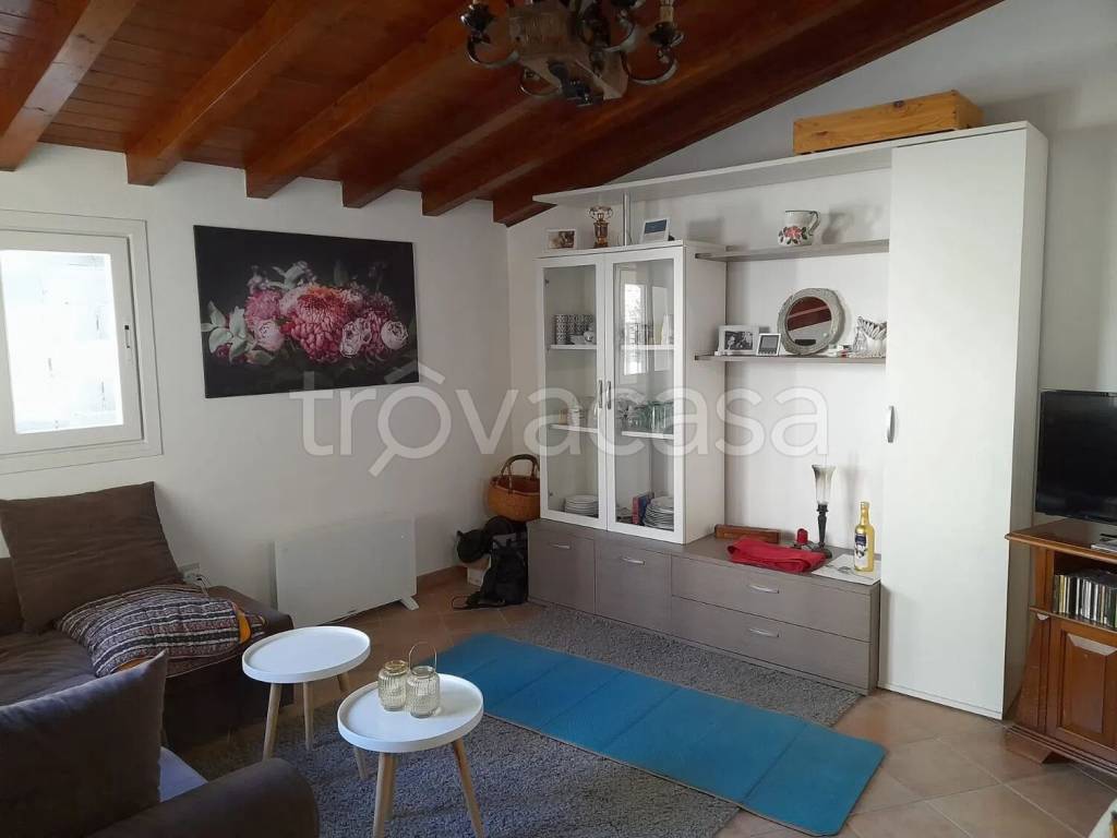 casa indipendente in vendita a Pieve di Teco