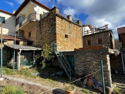 appartamento in vendita a Pieve di Teco in zona Trovasta